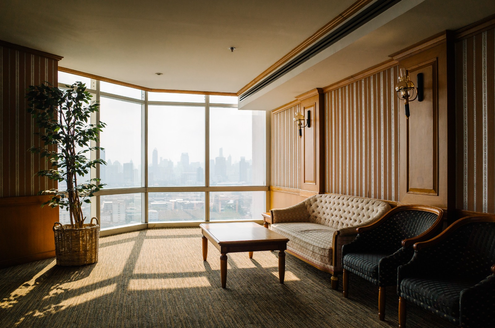 You are currently viewing Why Premium Homes Continue to Outperform the Market